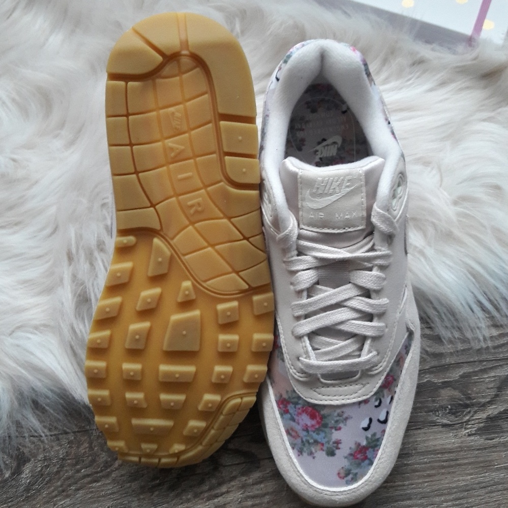 NEW Nike Air Max 1 Floral (Rare) - Picture 8 of 8